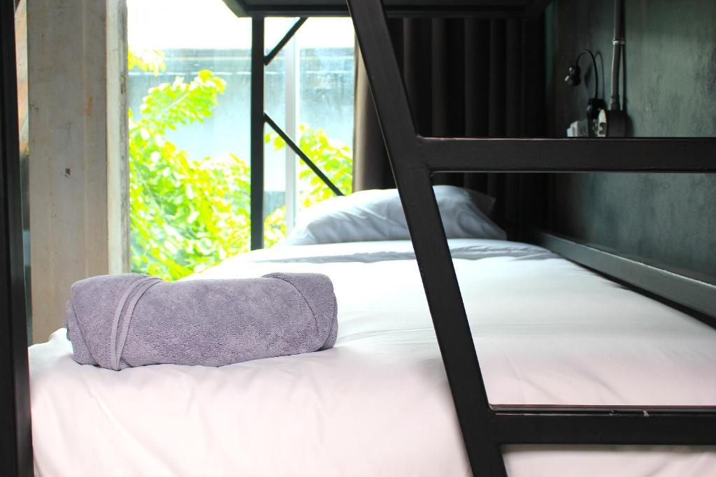 Thrive The Hostel : Patpong By The Belle Bangkok Exterior foto